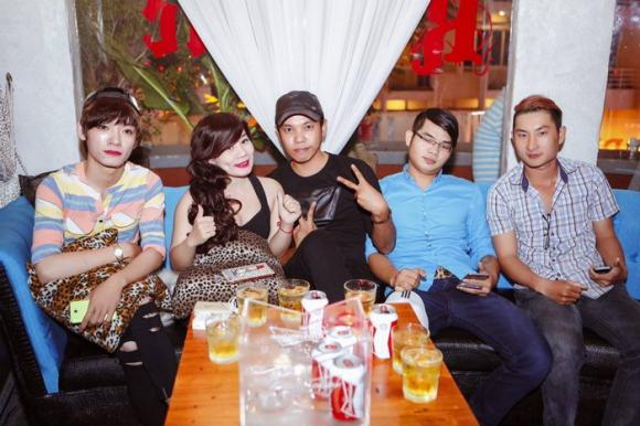 bao-anh-2812-8-ngoisao 4 Tâm Max, DJ Tâm Max, Sao Việt
