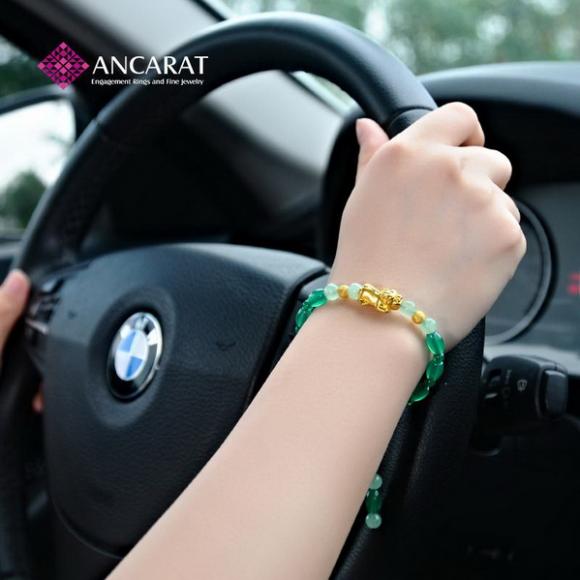 Ancarat Jewelry, Vàng phong thủy, Á hậu Hoàng Anh