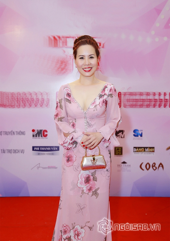 Ngẩn ngơ với vòng một 0 Nữ hoàng Doanh nhân Ngô Thị Kim Chi, Ngô Thị Kim Chi, sao Việt