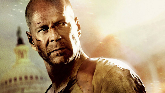 Nam diễn viên Bruce Willis,Bruce Willis tái xuất,phim hành động điệp viên lật tẩy