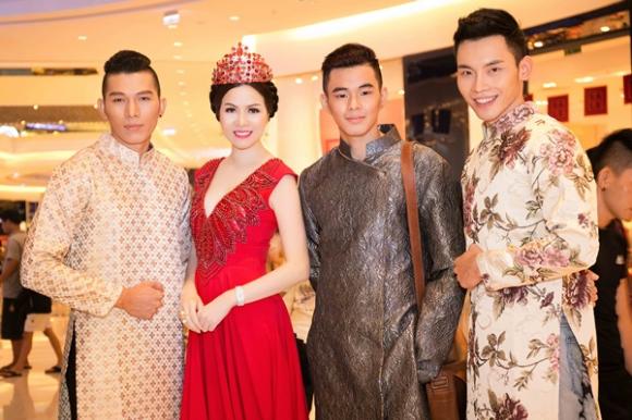 Bùi Thị Hà, Hoa hậu Quý bà 2014, Sao Việt