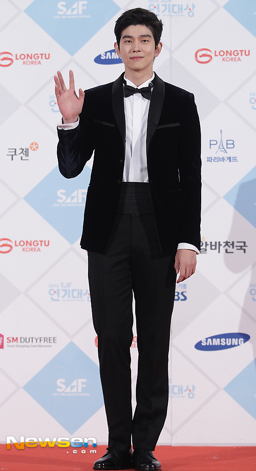 Kim Tae Hee,lễ trao giải SBS,thảm đỏ SBS Drama Awards