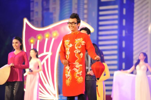 Á vương Ký Quốc Đạt, Ký Quốc Đạt, Sao Việt