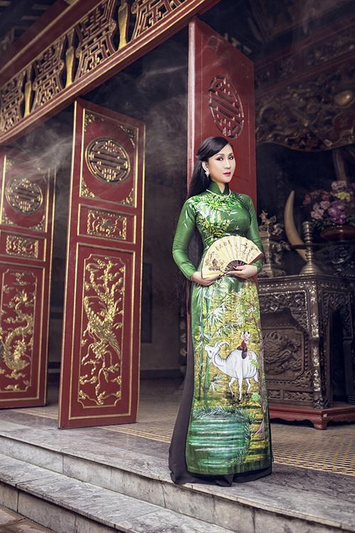 dan-ca-si-chuyen-gioi-41-3-ngoisao 10 Ca sĩ chuyển giới, Sao việt, Cindy Thái Tài