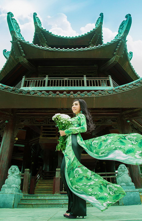 dan-ca-si-chuyen-gioi-41-8-ngoisao 5 Ca sĩ chuyển giới, Sao việt, Cindy Thái Tài