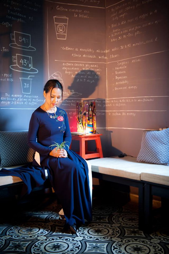 124680177166580584360601415673872nresize-ngoisao 8 Nét đẹp cổ truyền,áo dài duyên dáng,mùa xuân về