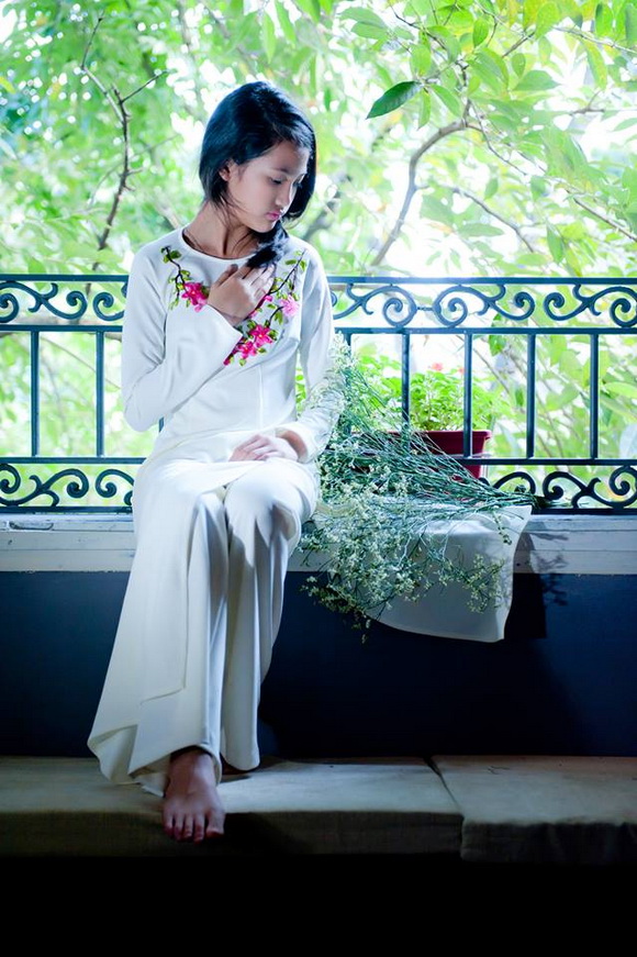 124834767166574251027902029812719nresize-ngoisao 3 Nét đẹp cổ truyền,áo dài duyên dáng,mùa xuân về