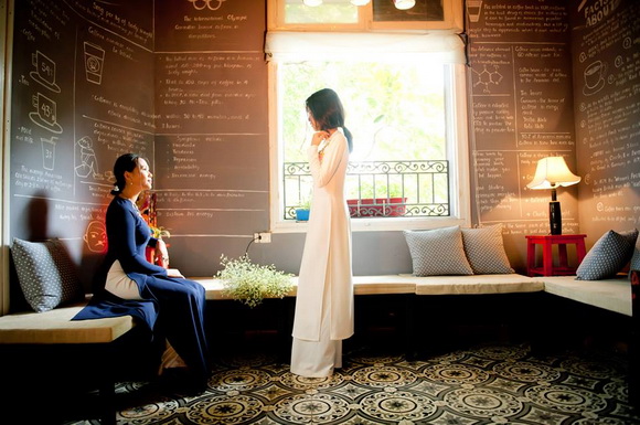 125065297166574151027911990633138nresize-ngoisao 5 Nét đẹp cổ truyền,áo dài duyên dáng,mùa xuân về