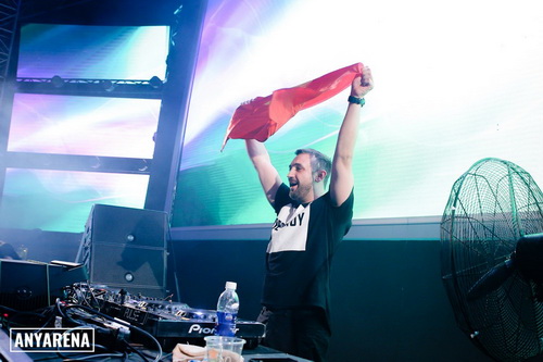 Escape New Year 2016, Màn Countdown hoành tráng, Escape New Year 2016 – Change For Tomorrow