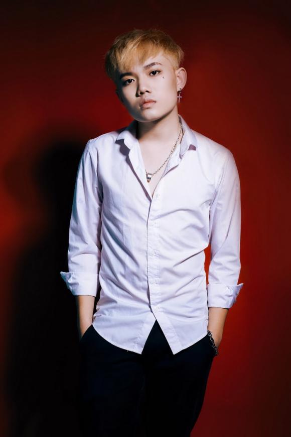 Phạm Trần Minh Anh, Ca sĩ Phạm Trần Minh Anh, Sao Việt