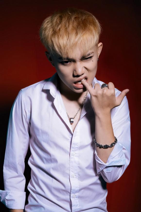 Phạm Trần Minh Anh, Ca sĩ Phạm Trần Minh Anh, Sao Việt