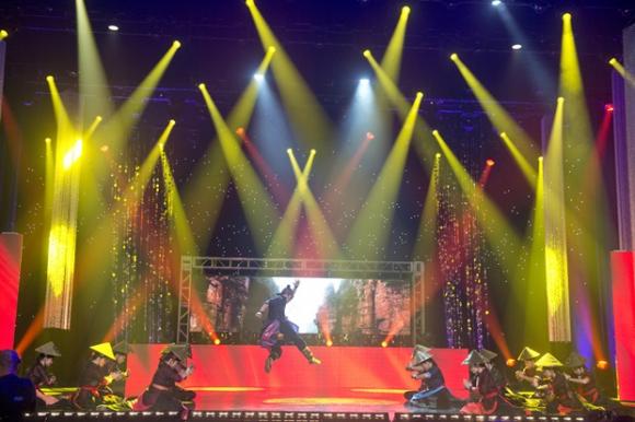 Ông bầu Minh Chánh, Hoa hậu Phụ nữ người Việt thế giới 2016, Sao Việt