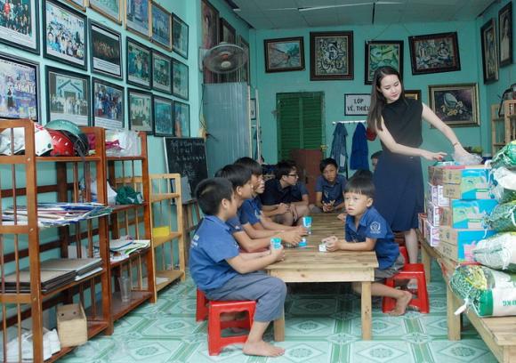 Mái ấm Nhân Tâm, Nguyễn Phương Anh, Sao Việt