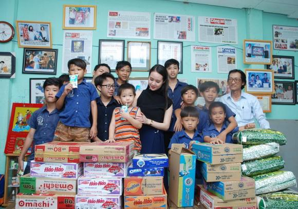 Mái ấm Nhân Tâm, Nguyễn Phương Anh, Sao Việt