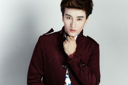 ha-nhuan-nam-121-12-ngoisao 3 Bệnh viện Thẩm mỹ Hiệp Lợi, Hà Nhuận Nam, Hot boy dao kéo