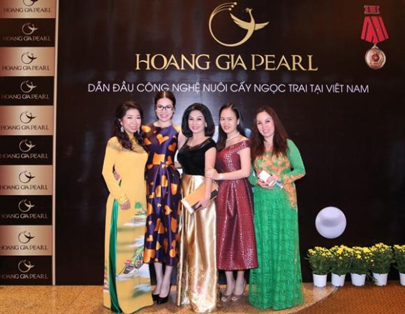 Bùi Thị Hà, Hoa hậu Bùi Thị Hà, Sao việt