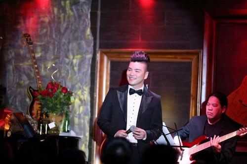 tan-hy-khanh-151-3-ngoisao 7 Tân Hy Khánh, Nam vương tài năng Tân Hy Khánh, Sao Việt