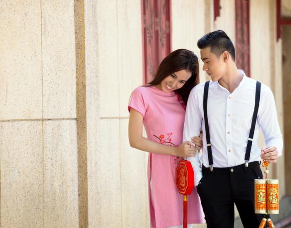 Kim Ngân, Hoàng Mỹ, Sao Việt