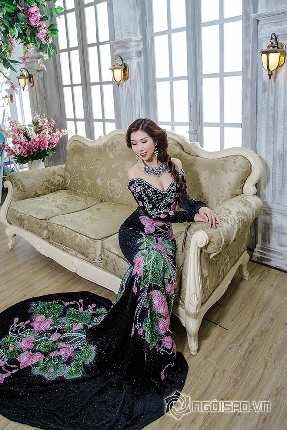 Hoa hậu Thanh Mai rạng rỡ như nữ hoàng bên cạnh NTK Ngọc Long 6 Hoa hậu Điện ảnh Thanh Mai, NTK Ngọc Long, sao Việt