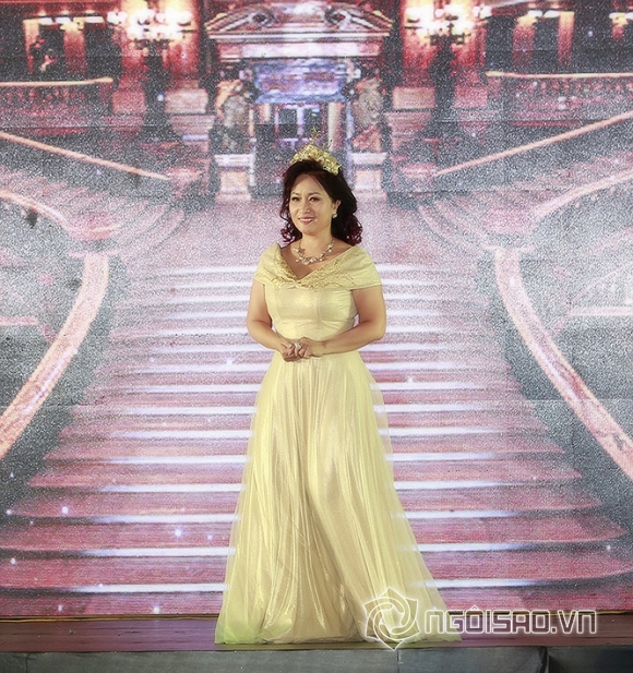 c-chau-1-ngoisao.vn.jpg 0 thời trang cao cấp Sensorial, thương hiệu Sensorial, thời trang Việt