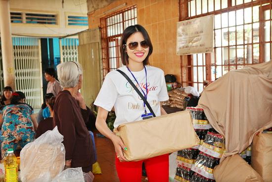 Đạo diễn Lê Minh, Lê Thị Phương, Sao Việt