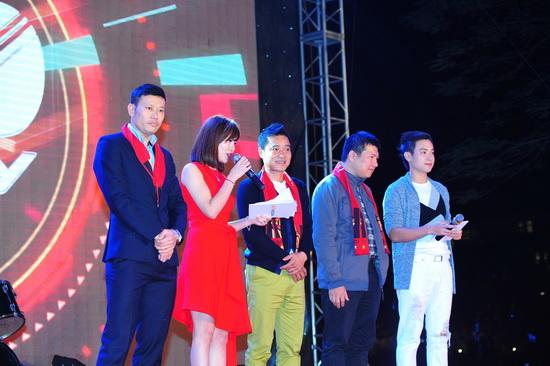 Red Party at Le Parc, Hồng Sơn, Thạch Bảo Khanh