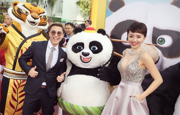Tóc Tiên,Tóc Tiên chụp hình với Angelina Jolie,Tóc Tiên tại công chiếu phim KungFu Panda