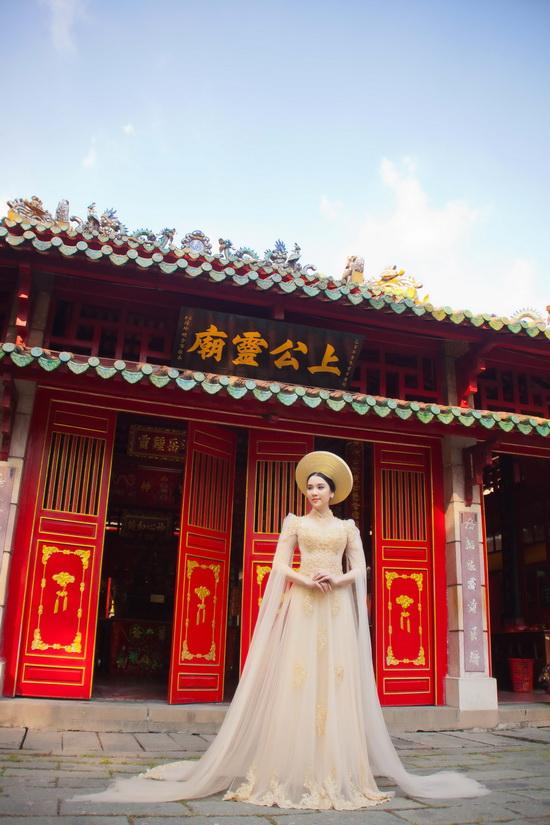 Julia Ngọc, Hoa Hậu Việt Nam Toàn Cầu, Sao Việt