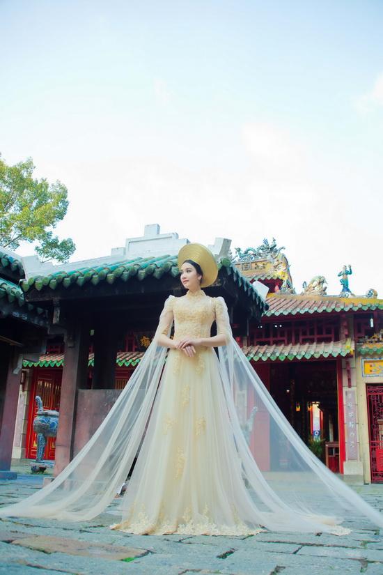 Julia Ngọc, Hoa Hậu Việt Nam Toàn Cầu, Sao Việt