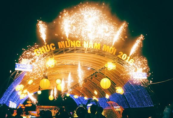 bia-larue-271-1-ngoisao 7 Bia Larue, Lễ hội ánh sáng, Tết Bính Thân 2016