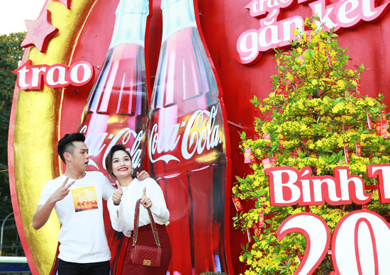 Huyme, Miu Lê, Khu chụp hình Megafie