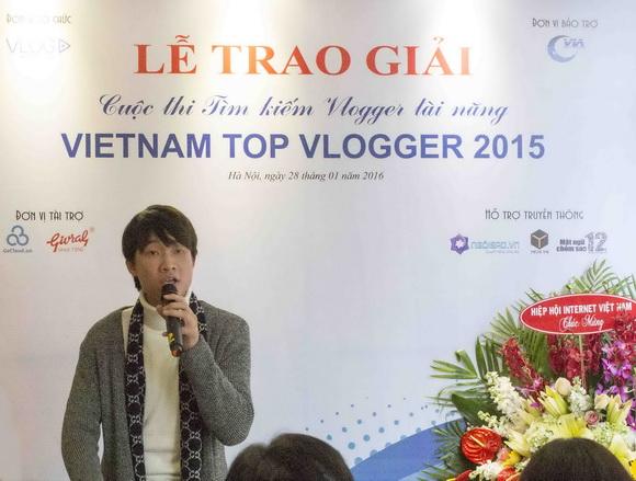 vietnam-top-vlogger-2015-10-ngoisao 1 Vietnam Top Vlogger 2015, vlogger tài năng, vlogger Việt
