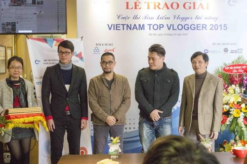 vietnam-top-vlogger-2015-301-1-ngoisao 8 Vietnam Top Vlogger 2015, Tìm kiếm vlogger tài năng, Vlogplus.com