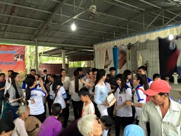 phạm hương, hoa hậu phạm hương, hà thu