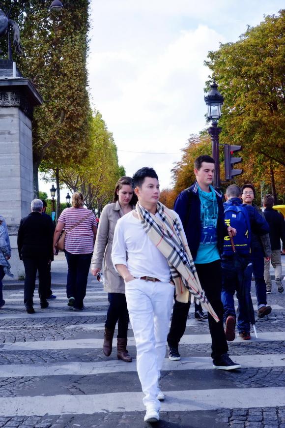 ngo-nhat-huy-12-4-ngoisao 1 NTK Ngô Nhật Huy, Áo dài Ngô Nhật Huy, Ngô Nhật Huy