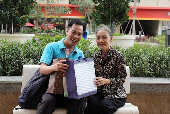 Mẹ ơi con sẽ về,  PGS – TS Huỳnh Văn Sơn, Ô cửa trái tim