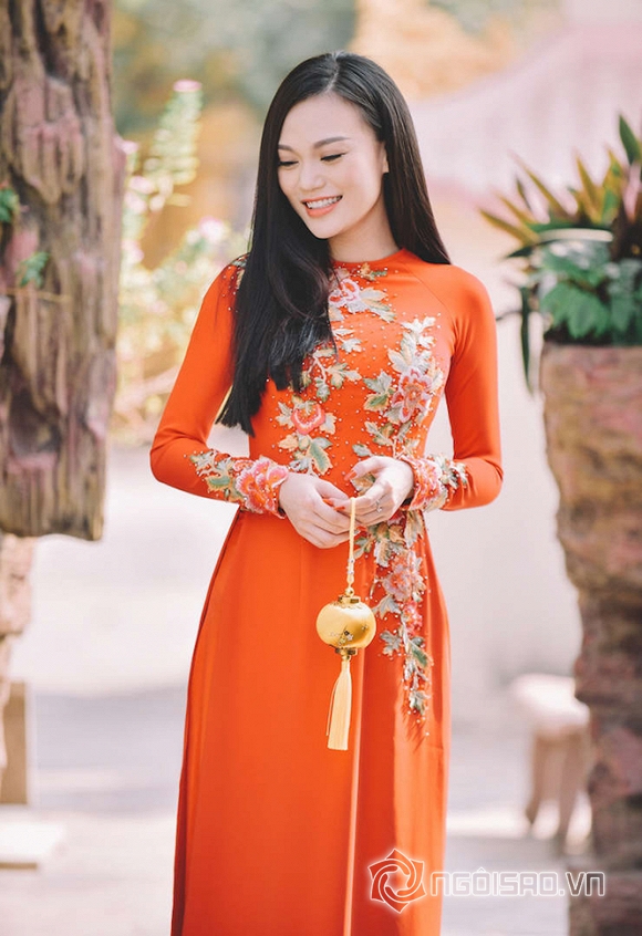 Nhật Tinh Anh, Cao Thuỳ Linh, sao Việt