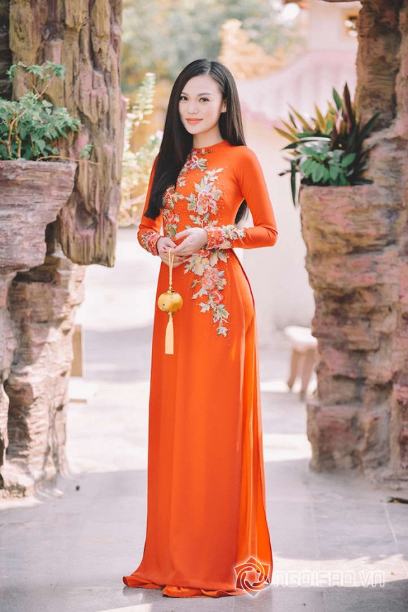 Nhật Tinh Anh, Cao Thuỳ Linh, sao Việt