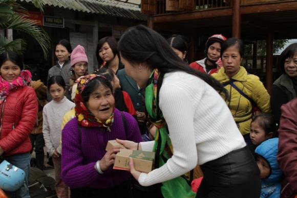 Minh Chánh Entertainment, Sao việt làm từ thiện, Từ thiện