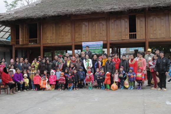 Minh Chánh Entertainment, Sao việt làm từ thiện, Từ thiện