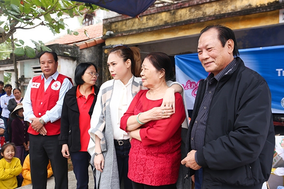 Mỹ Tâm, Họa mi tóc nâu, đại gia đình Mỹ Tâm