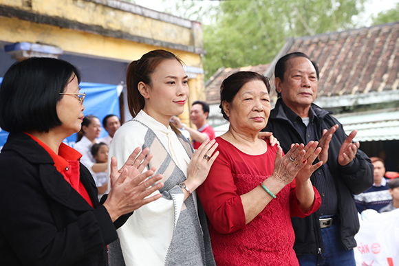 Mỹ Tâm, Họa mi tóc nâu, đại gia đình Mỹ Tâm