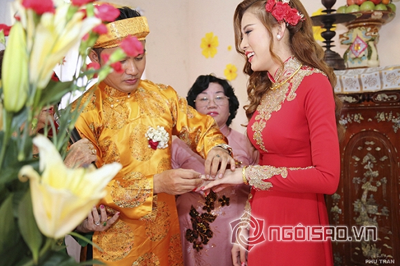 Ba mẹ Danh hài Hoài Linh chủ hôn cho con trai Thiên Bảo rước Hoa hậu Kim Yến về dinh 0 Hoa hậu Bikini Kim Yến, Trần Kim Yến, diễn viên Thiên Bảo