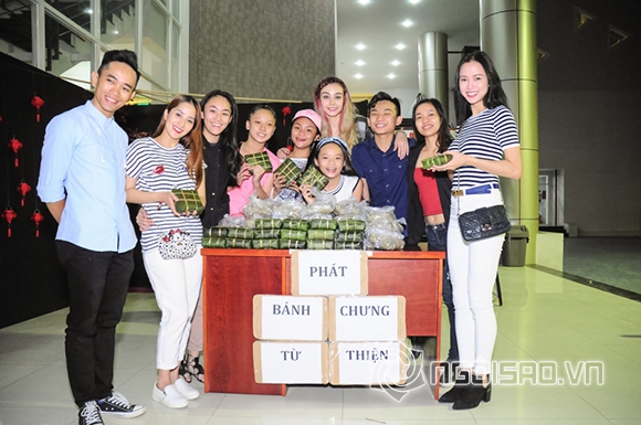 Khánh Thi, Kiện tướng dancesport, Khánh Thi phát bánh chưng miễn phí 