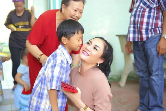 Á hậu Quỳnh Mai, Quỳnh Mai, Sao Việt