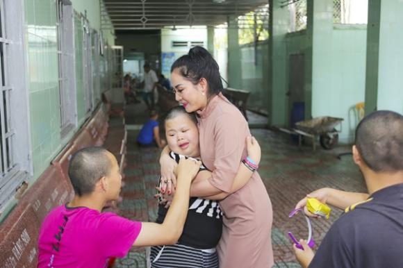 Á hậu Quỳnh Mai, Quỳnh Mai, Sao Việt