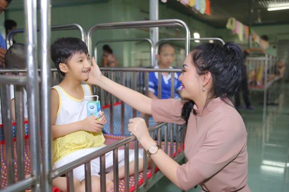 Á hậu Quỳnh Mai, Quỳnh Mai, Sao Việt