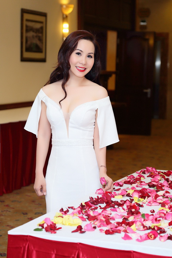 Nữ hoàng doanh nhân Kim Chi, Sao Việt, Ảnh đẹp Nữ hoàng doanh nhân Kim Chi