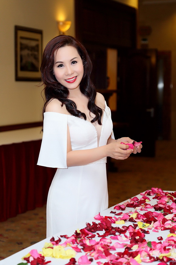 Nữ hoàng doanh nhân Kim Chi, Sao Việt, Ảnh đẹp Nữ hoàng doanh nhân Kim Chi