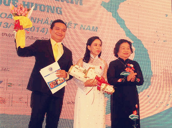 doanh-nhan-202-6-ngoisao 14 Đỗ Hữu Thanh, Doanh nhân Đỗ Hữu Thanh, Công ty May Sư Tử Vàng